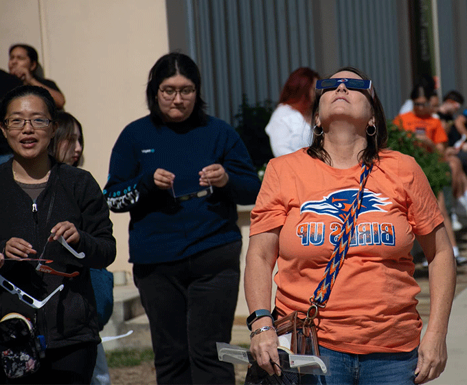 Students to enjoy up-close view of eclipse at <a href='http://ajdl.ngskmc-eis.net'>在线博彩</a> Main Campus